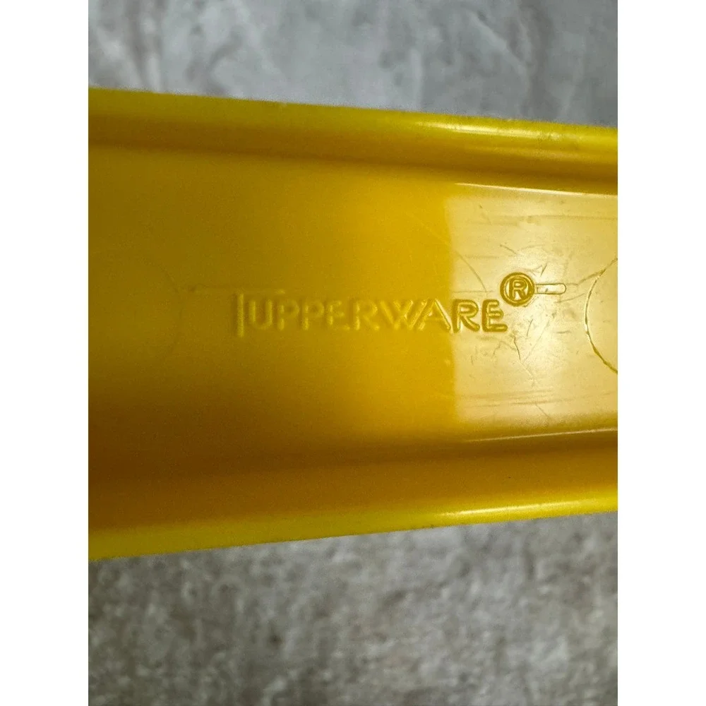 Tupperware effortlessly extract